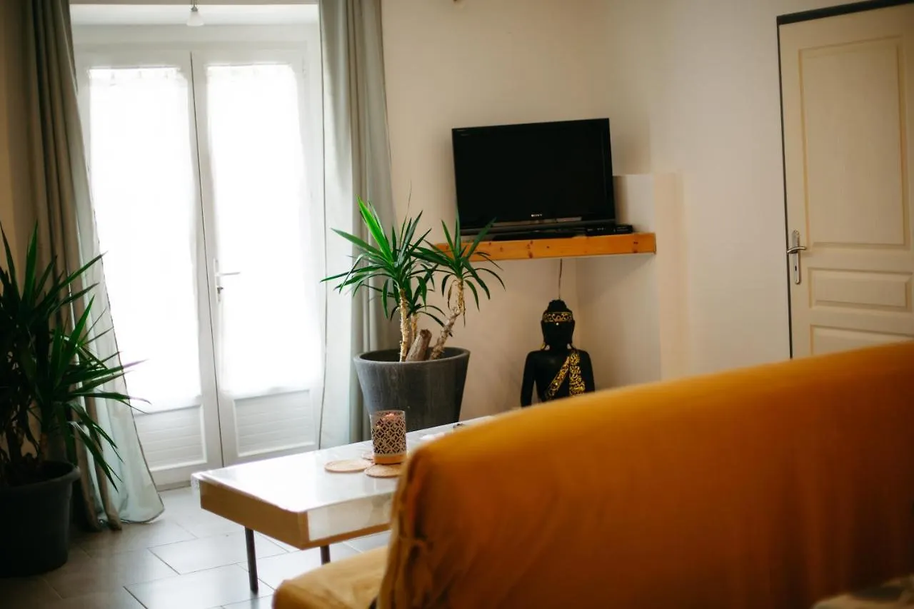 Chez Xavier Apartment Les Assions 0*,  France